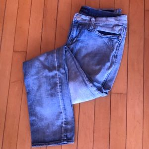 Mom Jeans 2: 2 Mom 2 Jeans